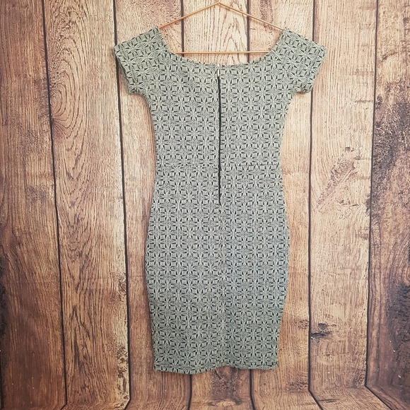 NWOT Paper scissors dress black white size 10 - Picture 2 of 5